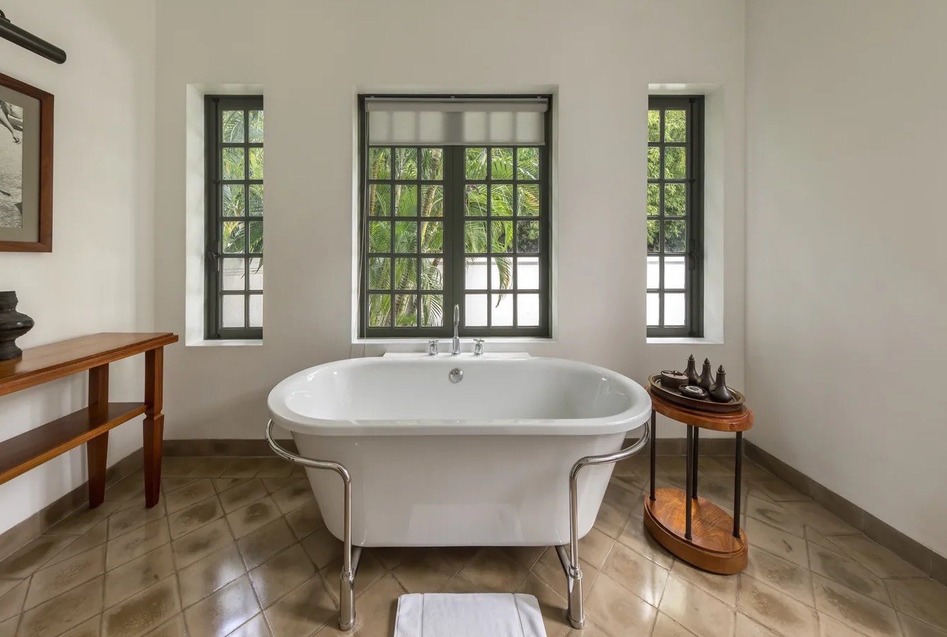 Bathtub Overflow Water Removal in Byron, NY
